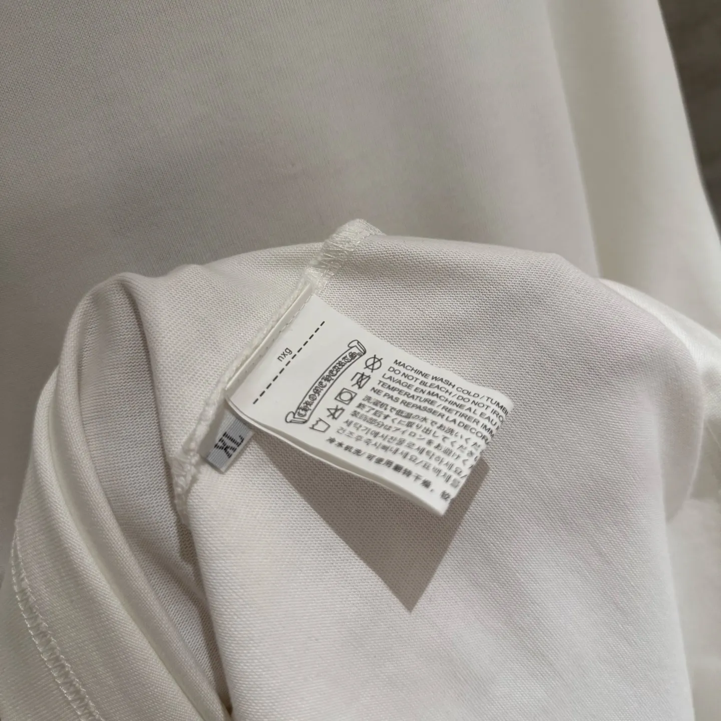 🅿️350 [Strict quality control] CH Croixin's new long-sleeved sweatshirt T-shirt. Heavy 420g double yarn fabric. Beaded on the front. Wash the whole garment twice. Frayed and torn on all four sides. Heavy fabric. The neckline is made of icy Salona. Loose fit. Deep, wide and stylish. No deformation or shrinkage. Color: 3 colors, black, white and gray. Size: M-2xl